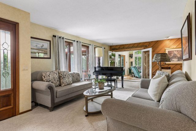16042 6th Street N, Lakeland, MN 55043