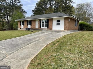6927 Eunice Drive, Riverdale, GA 30274