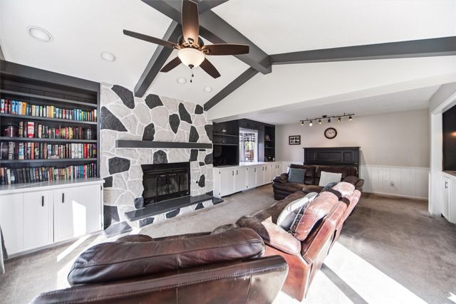 6808 Timmons Drive, Windsor Heights, IA 50324