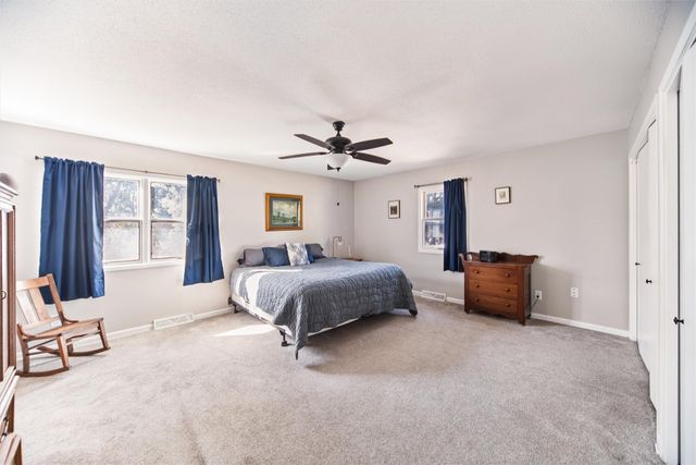 6808 Timmons Drive, Windsor Heights, IA 50324