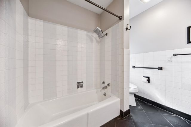 6808 Timmons Drive, Windsor Heights, IA 50324