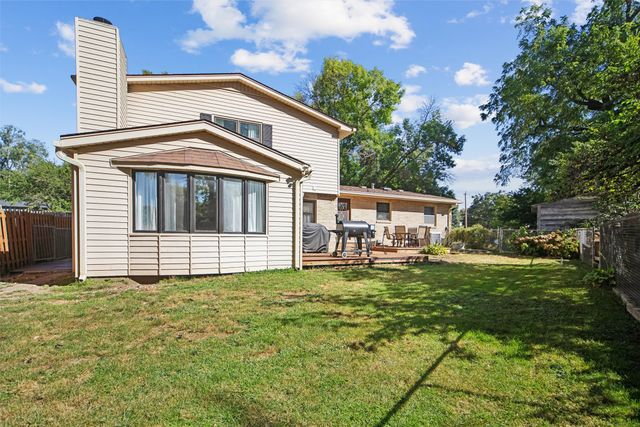 6808 Timmons Drive, Windsor Heights, IA 50324