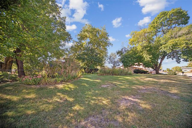 6808 Timmons Drive, Windsor Heights, IA 50324