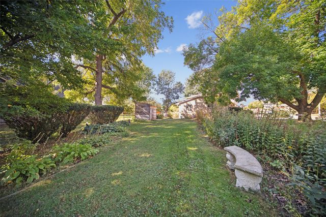 6808 Timmons Drive, Windsor Heights, IA 50324