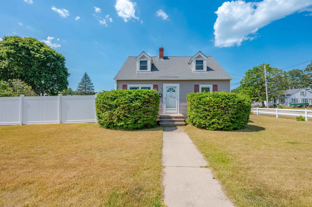 75 Washington Street, Rochester, NH 03867