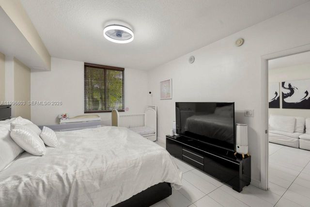 510 NW 84th Ave 220, Plantation, FL 33324