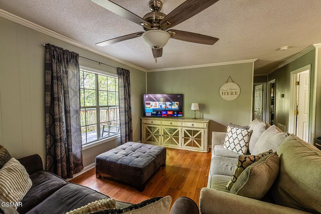 1901 Blackberry Way, Sevierville, TN 37876