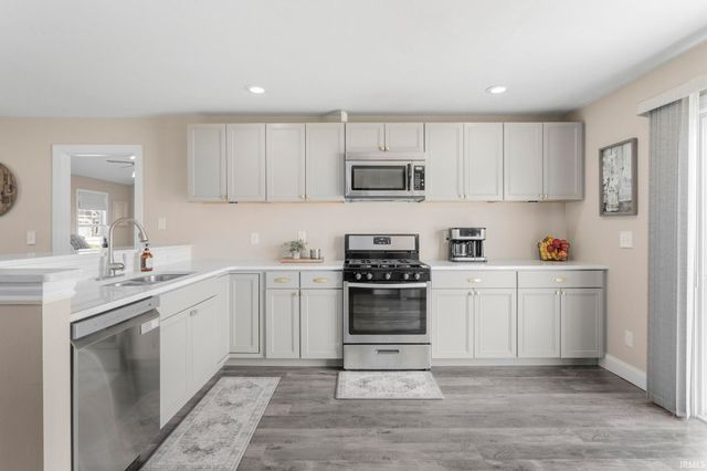 58413 Crossview Lane, Osceola, IN 46561