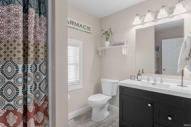 58413 Crossview Lane, Osceola, IN 46561