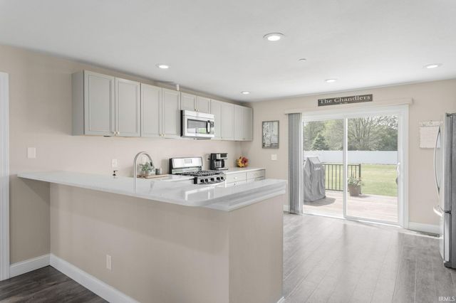 58413 Crossview Lane, Osceola, IN 46561