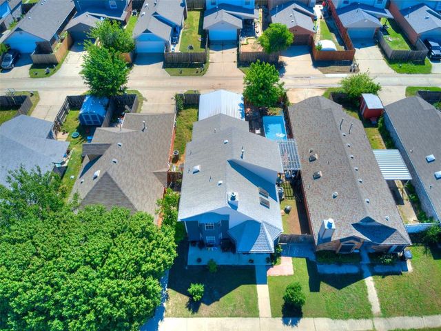2114 Westmore Drive, Moore, OK 73170