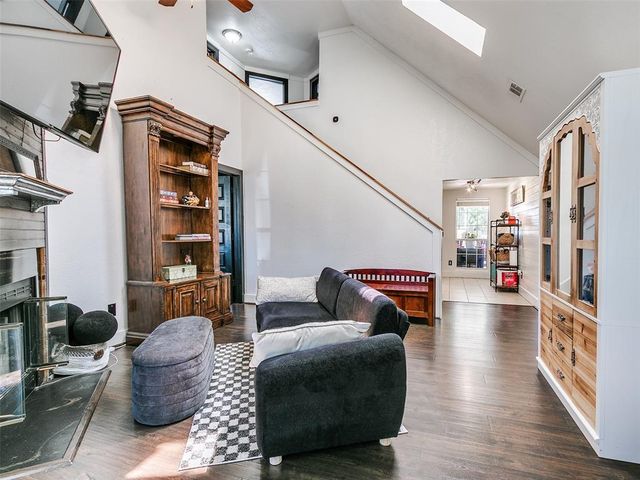 2114 Westmore Drive, Moore, OK 73170