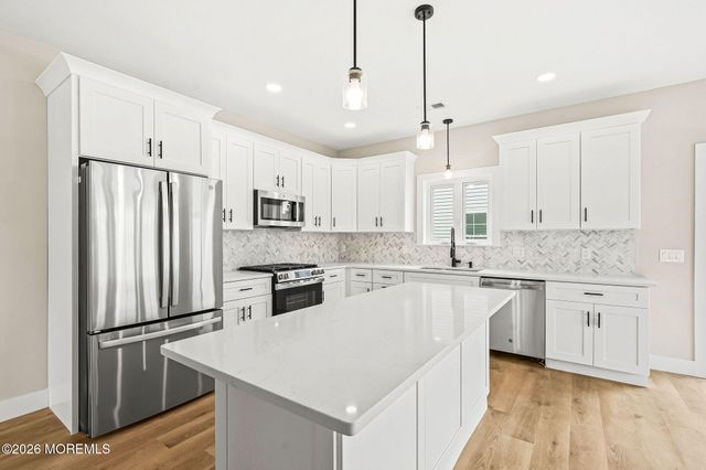 300 Union Avenue A, Union Beach, NJ 07735