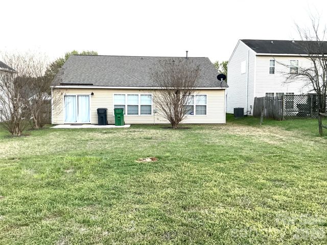 727 Almora Drive, Charlotte, NC 28216