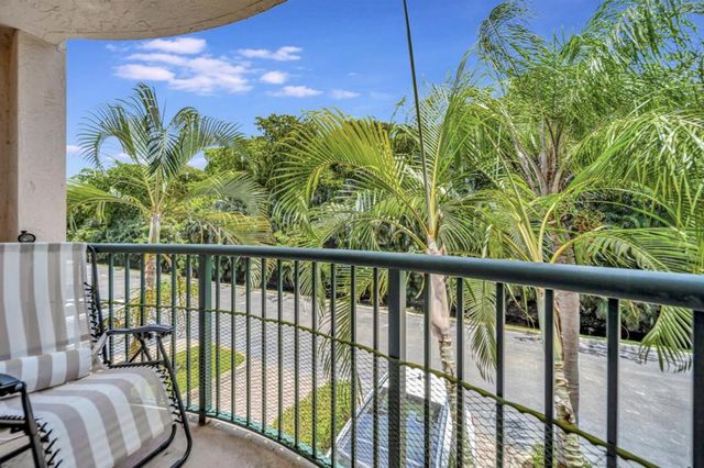 2125 SE 10th Avenue, Fort Lauderdale, FL 33316