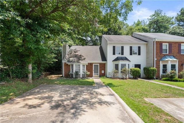 1393 Poplar Pointe SE, Smyrna, GA 30082