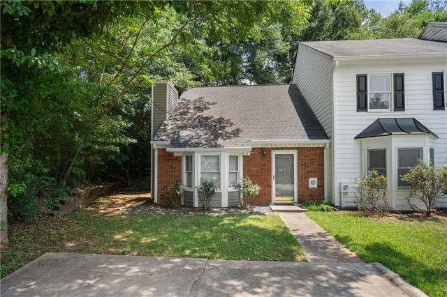 1393 Poplar Pointe SE, Smyrna, GA 30082