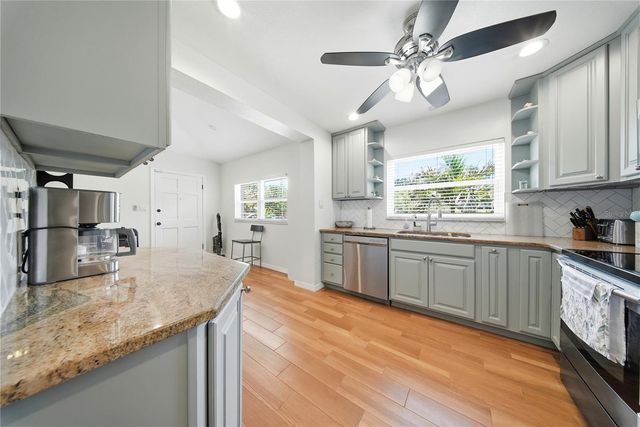 7700 16TH AVENUE N, St Petersburg, FL 33710