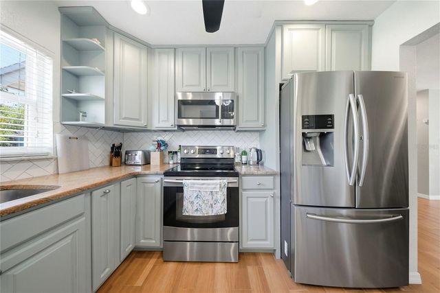 7700 16TH AVENUE N, St Petersburg, FL 33710