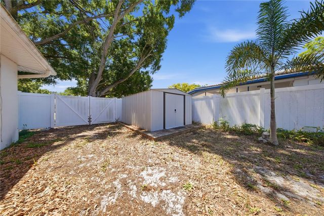 7700 16TH AVENUE N, St Petersburg, FL 33710