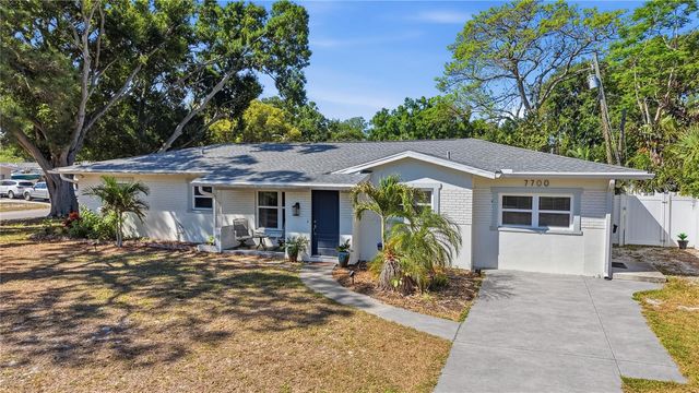 7700 16TH AVENUE N, St Petersburg, FL 33710