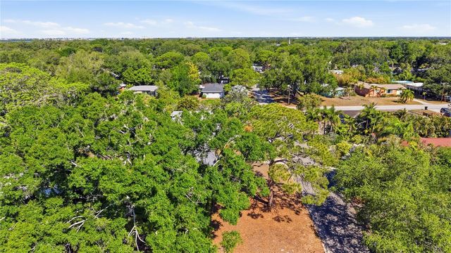 7700 16TH AVENUE N, St Petersburg, FL 33710