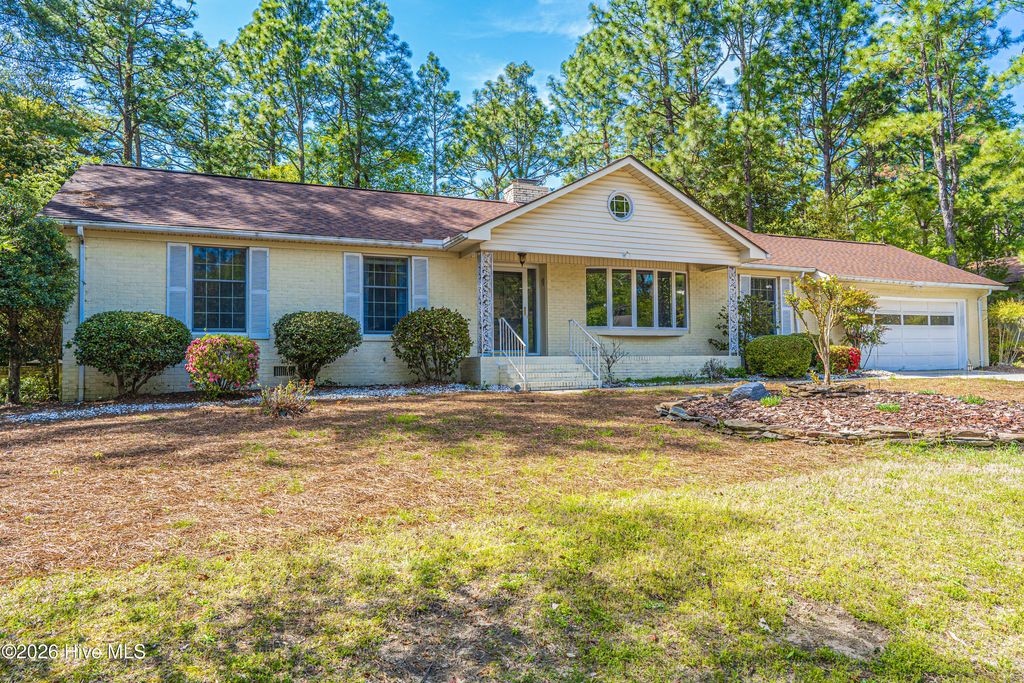 105 Lost Tree Road, Pinehurst, NC 28374