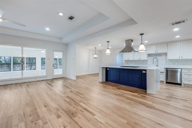 4326 Mendenhall Drive, Dallas, TX 75244