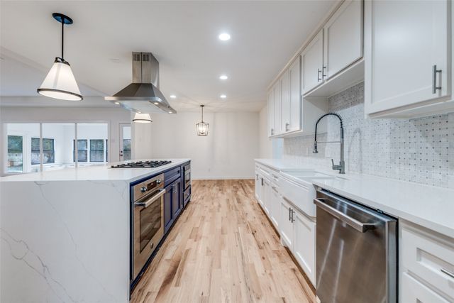 4326 Mendenhall Drive, Dallas, TX 75244