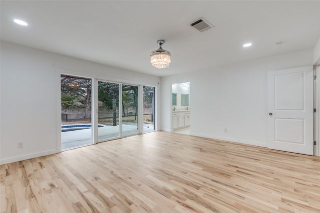 4326 Mendenhall Drive, Dallas, TX 75244