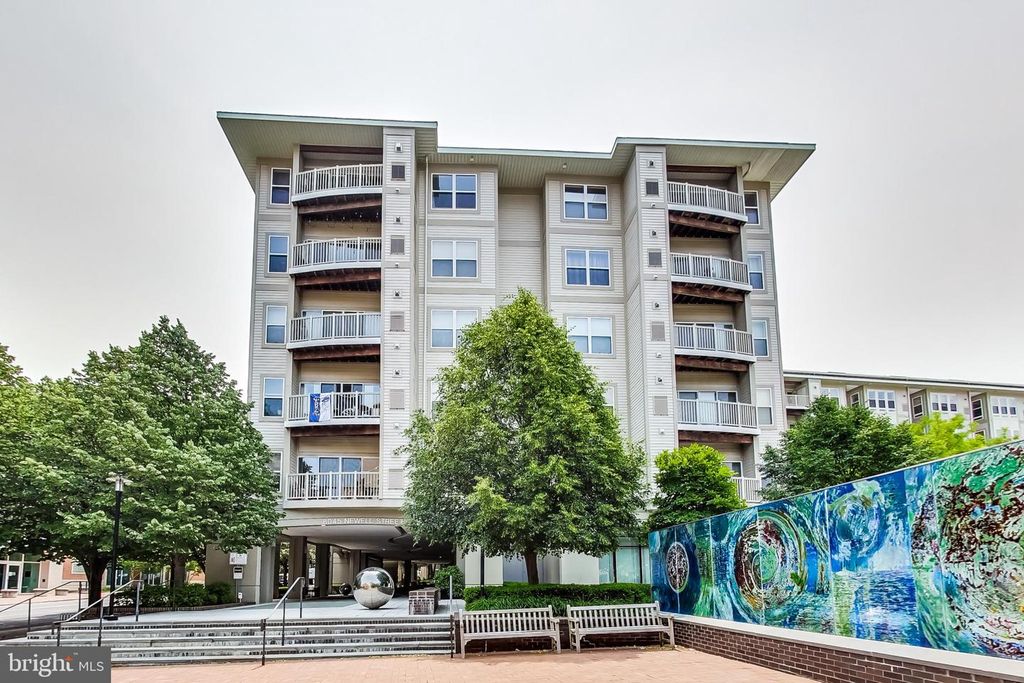 Image 1 of property listing at 8045 NEWELL ST #118, Silver Spring, MD 20910