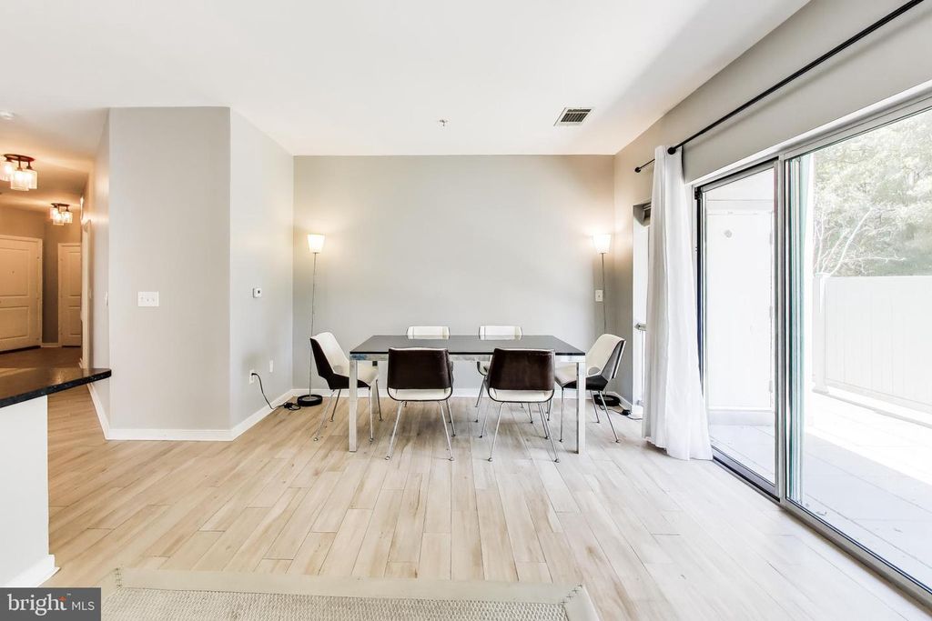 Image 14 of property listing at 8045 NEWELL ST #118, Silver Spring, MD 20910