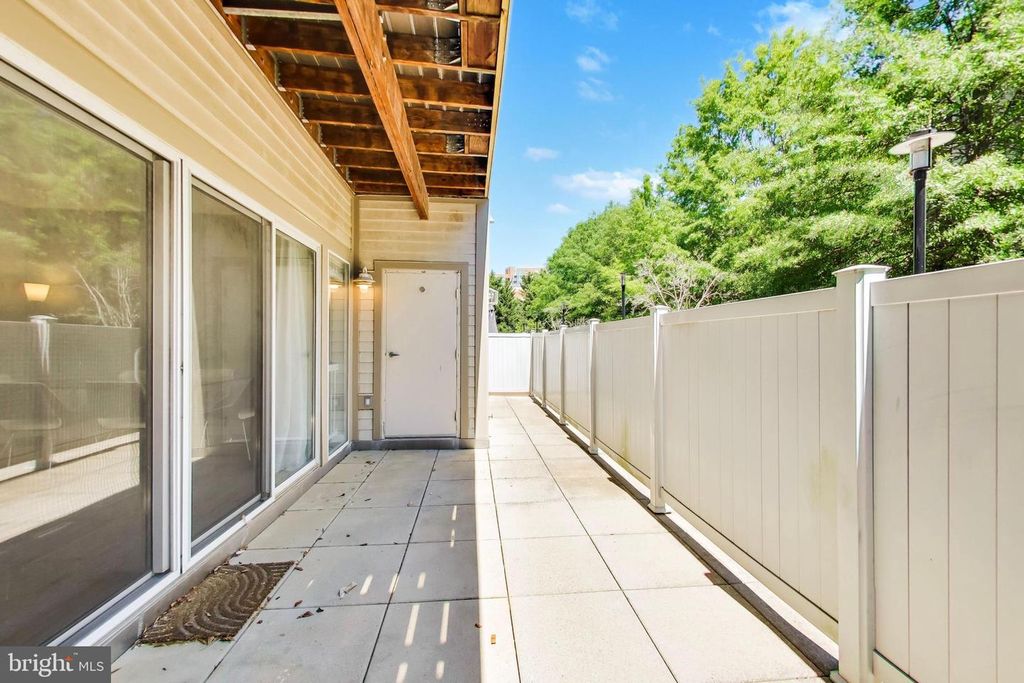 Image 28 of property listing at 8045 NEWELL ST #118, Silver Spring, MD 20910