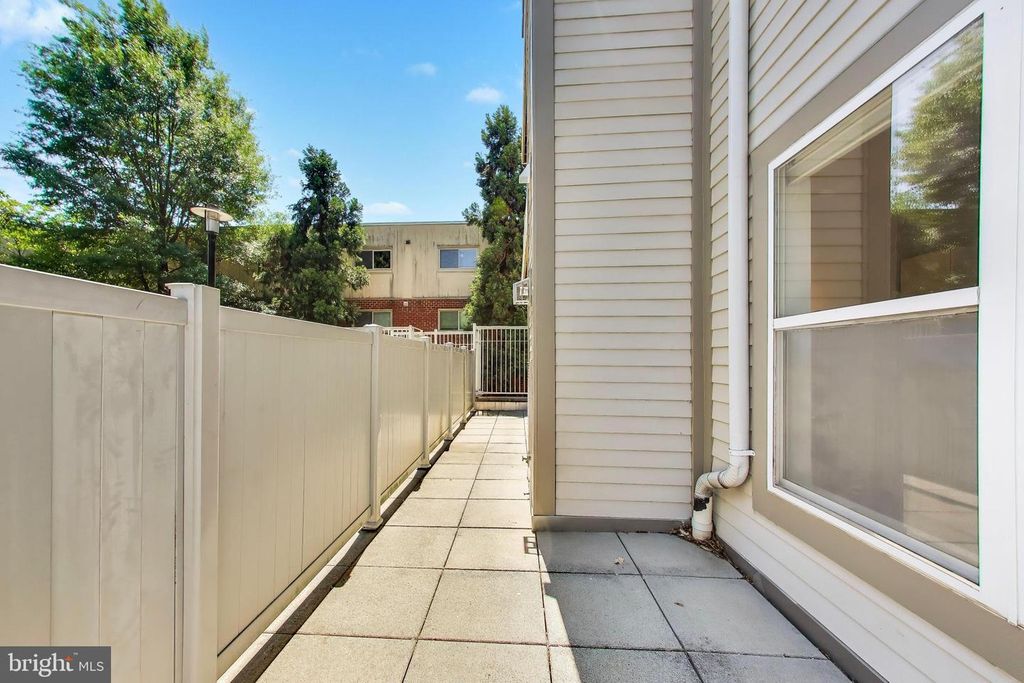 Image 31 of property listing at 8045 NEWELL ST #118, Silver Spring, MD 20910