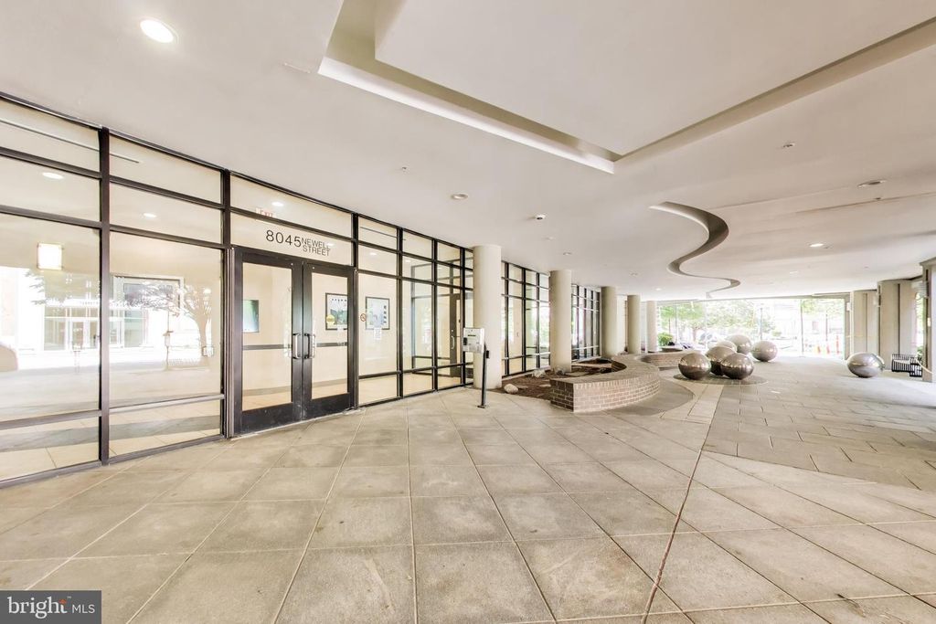 Image 4 of property listing at 8045 NEWELL ST #118, Silver Spring, MD 20910