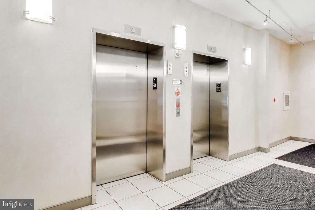 Image 8 of property listing at 8045 NEWELL ST #118, Silver Spring, MD 20910