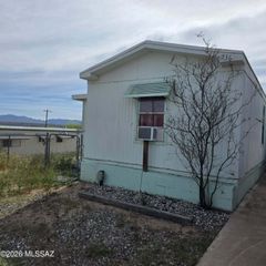 536 E Silverwood Lane, Benson, AZ 85602