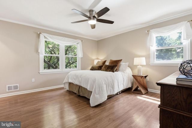 10106 NADINE DR, Vienna, VA 22181