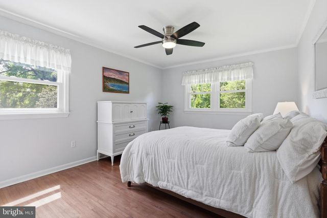 10106 NADINE DR, Vienna, VA 22181