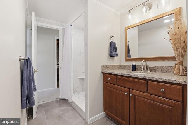10106 NADINE DR, Vienna, VA 22181