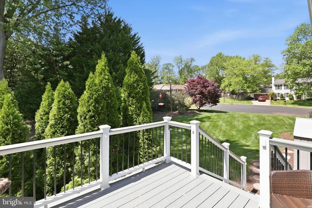 10106 NADINE DR, Vienna, VA 22181