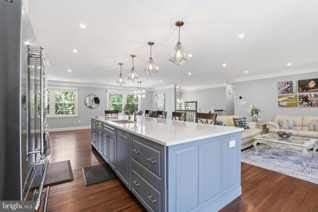 10106 NADINE DR, Vienna, VA 22181