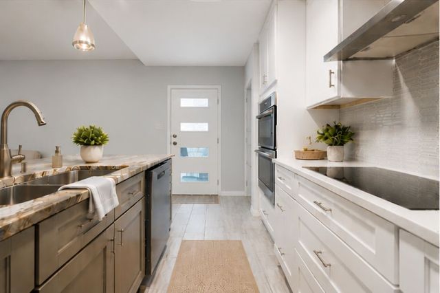 15730 Escapade St, Corpus Christi, TX 78418