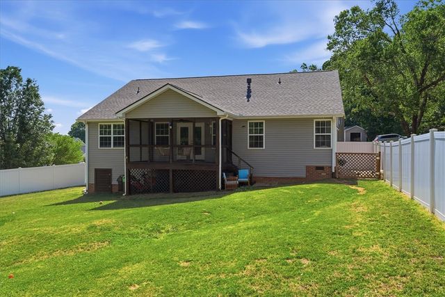 130 Saddlebrook Avenue, Pickens, SC 29671