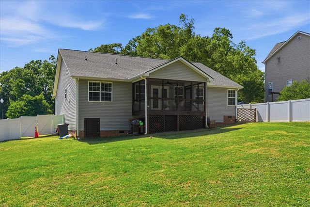 130 Saddlebrook Avenue, Pickens, SC 29671