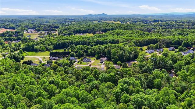 130 Saddlebrook Avenue, Pickens, SC 29671