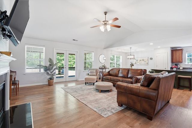 130 Saddlebrook Avenue, Pickens, SC 29671