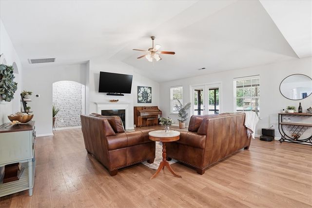 130 Saddlebrook Avenue, Pickens, SC 29671
