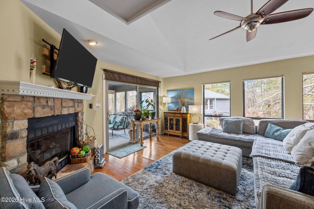 10051 Windward Drive, New Bern, NC 28560