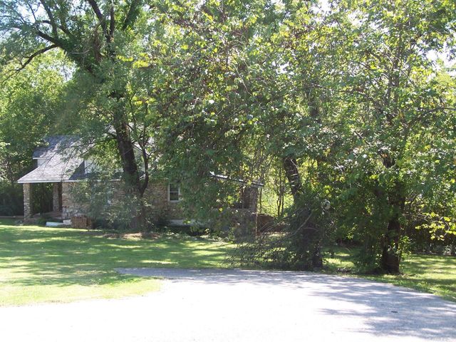 545 Ash Flat Dr, Ash Flat, AR 72542